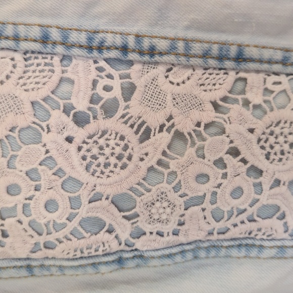 Vintage Tinseltown Distressed Denim Lace Accent Vest XL Blue White - Picture 8 of 16